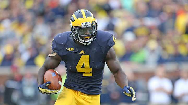 Watch: Michigan’s De’Veon Smith emerges from sea of defenders for TD Watch: Michigan’s De’Veon Smith emerges from sea of defenders for TD