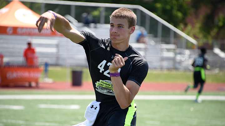 Breaking down the top-ranked quarterback recruits in class of 2017