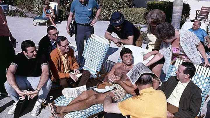 Joe Namath helps Darrelle Revis recreate classic poolside photo Joe Namath helps Darrelle Revis recreate classic poolside photo