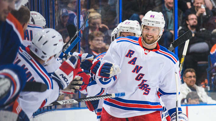 Rangers' Rick Nash (neck spasms) day-to-day