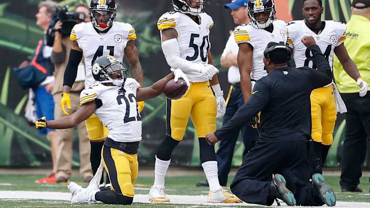 Watch: Steelers CB William Gay scores off pick-six, dances in the end zone