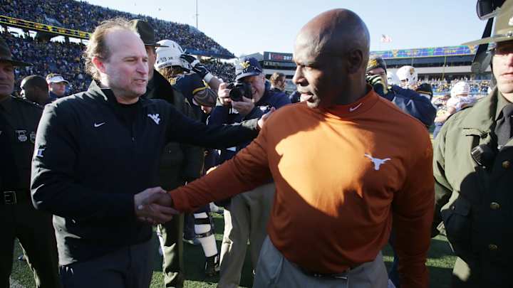 Big 12 bowl eligibility at 5 teams, with West Virginia close Big 12 bowl eligibility at 5 teams, with West Virginia close