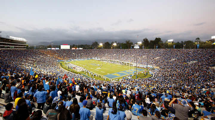 Four-star DE Oluwole Betiku withdraws his commitment to UCLA