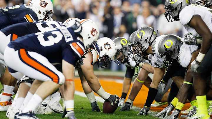Auburn-Oregon set for 2019 opener, 9 years after BCS meeting Auburn-Oregon set for 2019 opener, 9 years after BCS meeting