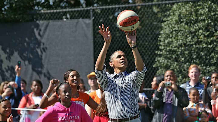 Former top Obama aide talks about the President, Bulls