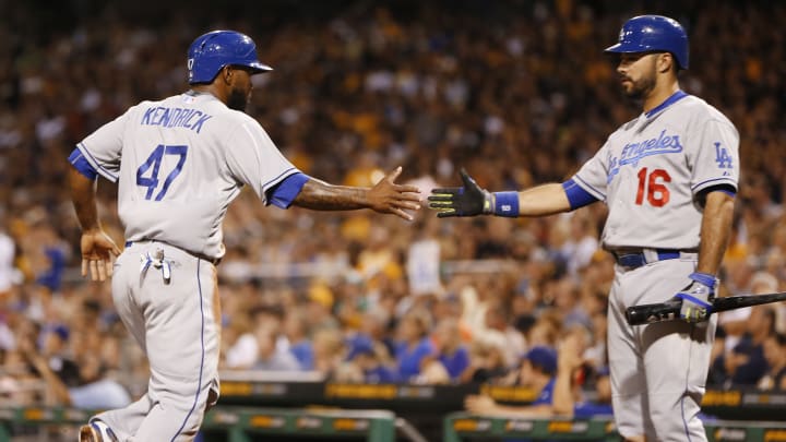 Kang, McCutchen rally Pirates past Dodgers 13-6