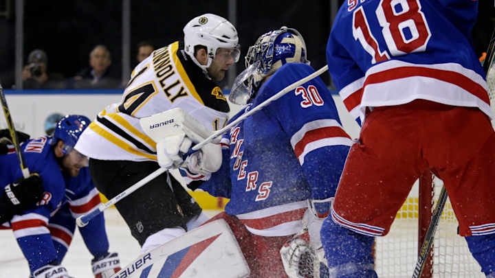 Travis Zajac scores twice, Devils beat Flyers 4-2