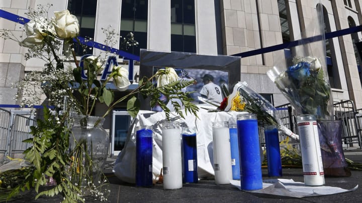 Watch: Yankees honor Yogi Berra before game vs. White Sox
