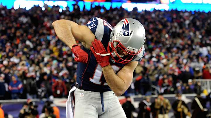 Watch: Julian Edelman trick pass ties Ravens-Patriots Watch: Julian Edelman trick pass ties Ravens-Patriots