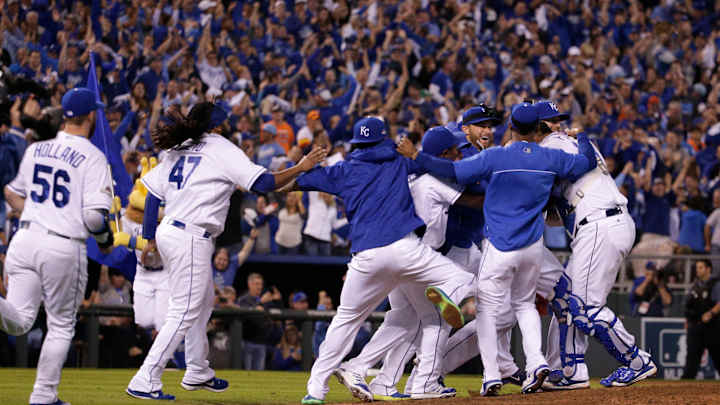Cueto tosses gem as Royals beat Astros 7-2 in ALDS clincher Cueto tosses gem as Royals beat Astros 7-2 in ALDS clincher