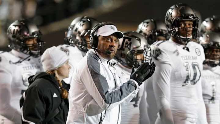 Allen, Bertolet lead Texas A&M past Vanderbilt 25-0 Allen, Bertolet lead Texas A&M past Vanderbilt 25-0