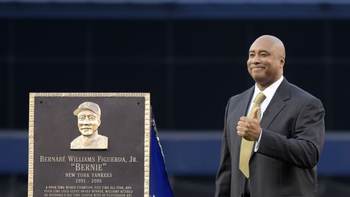 Jeter returns to Yankee Stadium as Williams' No. 51 retired