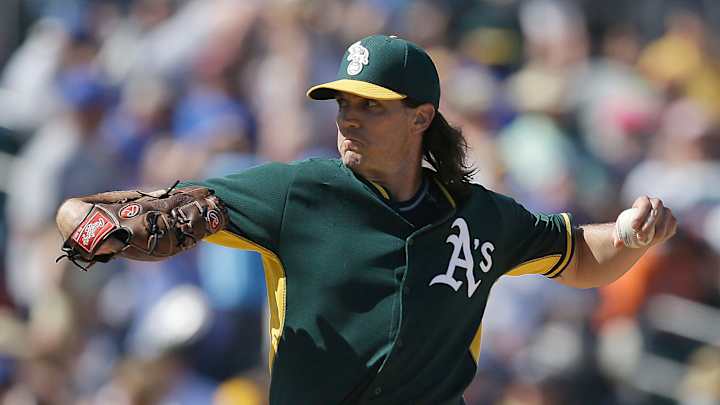 Zito rejoins the A's in 'storybook ending'