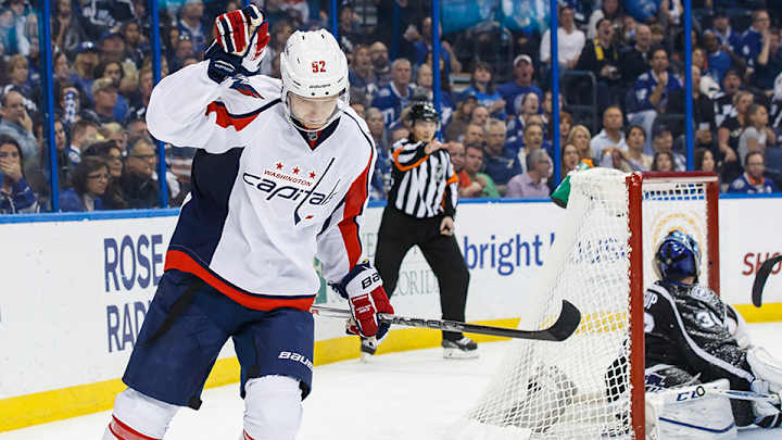 Watch: Caps’ Evgeny Kuznetsov beats Lightning’s Ben Bishop for crafty goal
