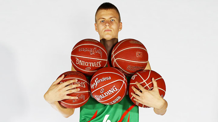 Knicks select Kristaps Porzingis with No. 4 pick in 2015 NBA draft