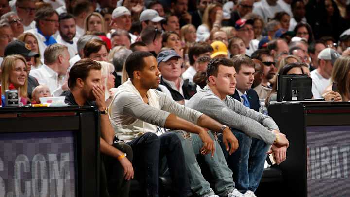 Johnny Manziel tries to earn back Browns' trust after rehab