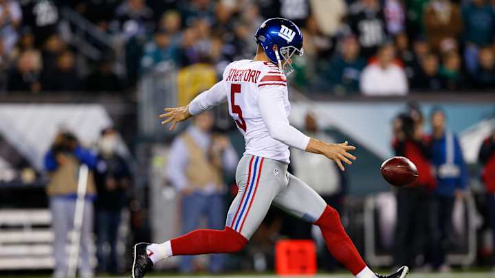 Giants release veteran punter Steve Weatherford