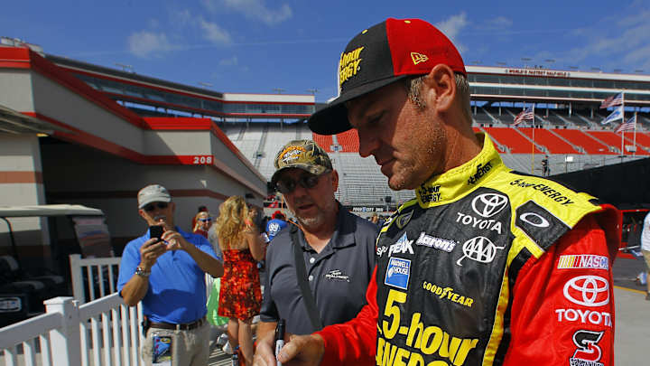 Clint Bowyer won't reveal where he's headed after MWR