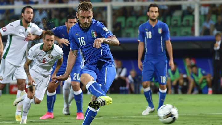 Italy defeats Bulgaria to move top of qualifying group