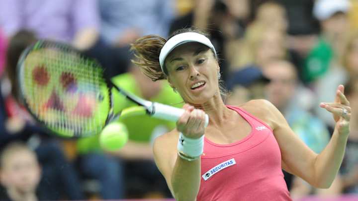 Fed Cup: Hingis loses again but Switzerland beats Poland 3-2