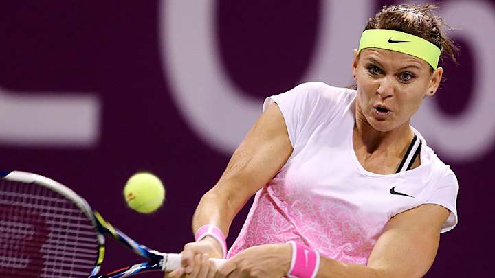 Lucie Safarova defeats Victoria Azarenka to capture Qatar Open