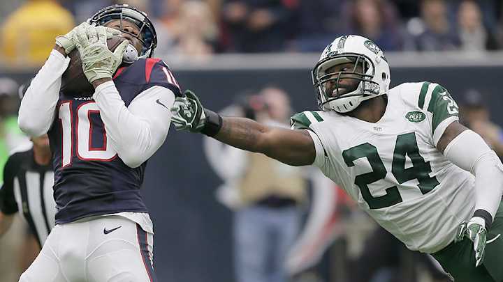 Jets CB Darrelle Revis sustains concussion in game vs. Texans