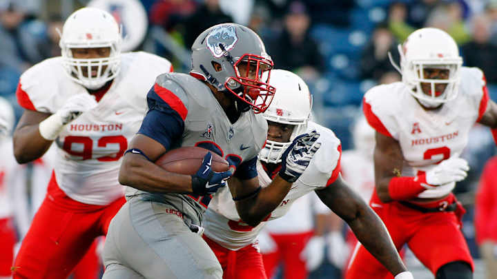 Watch: UConn upsets No.19 Houston after Huskies make late interception Watch: UConn upsets No.19 Houston after Huskies make late interception