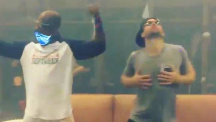 Twins’ Torii Hunter, Brian Dozier throw clubhouse dance party