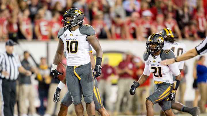 Linebacker Brothers leads nation in tackles