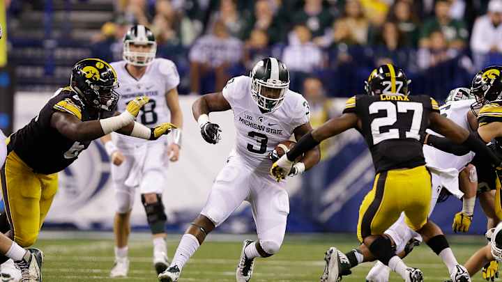 No. 5 Michigan St edges No. 4 Iowa 16-13 for Big Ten title