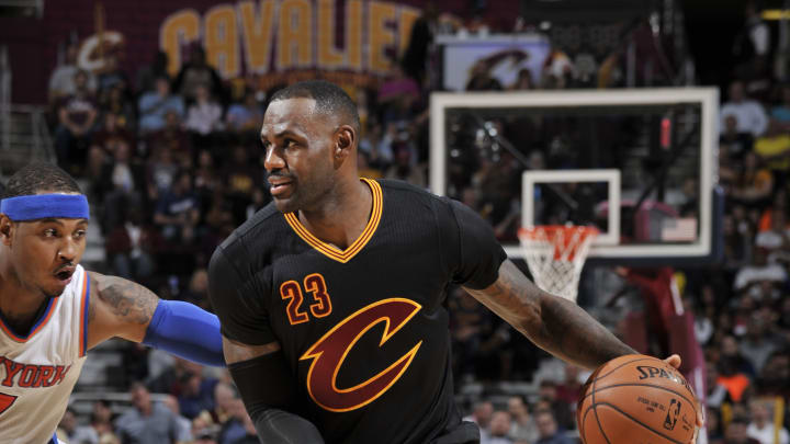 LeBron scores 23, rips jersey in Cavs' 96-86 win over Knicks LeBron scores 23, rips jersey in Cavs' 96-86 win over Knicks