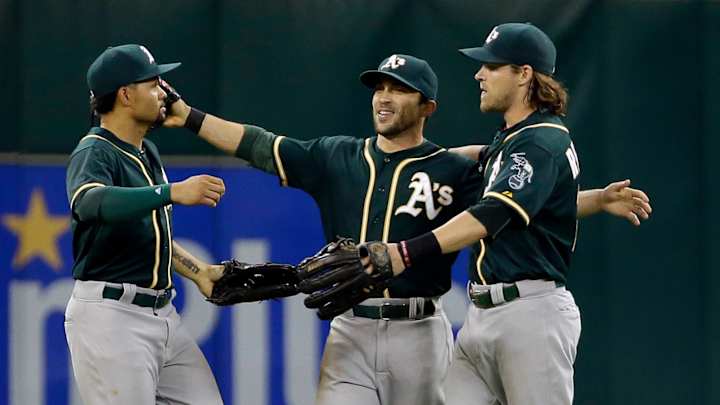 Oakland snaps 4-game losing streak with 2-1 win over Houston