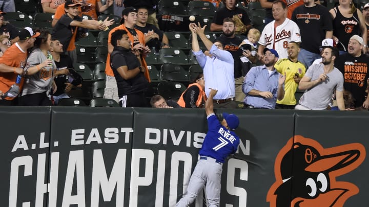 LEADING OFF: Blue Jays, Cardinals try to clinch; Tanaka back