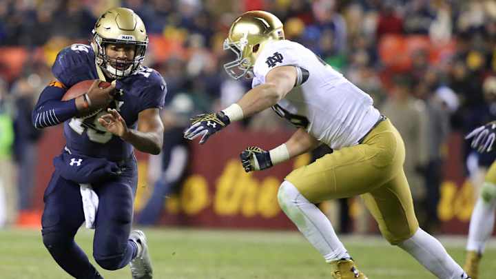 Notre Dame, Navy will wear matching baselayers during game Notre Dame, Navy will wear matching baselayers during game