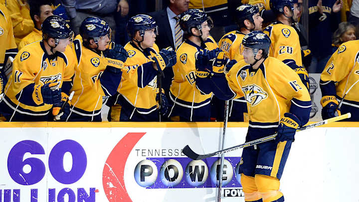 Smith, Arvidsson score as Predators beat Hurricanes 2-1 Smith, Arvidsson score as Predators beat Hurricanes 2-1