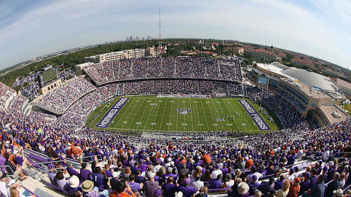 TCU linebacker Mike Freeze not returning to team TCU linebacker Mike Freeze not returning to team