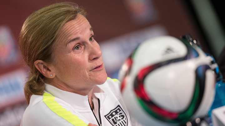Ex-USWNT star Michelle Akers blasts coach Jill Ellis after Colombia win Ex-USWNT star Michelle Akers blasts coach Jill Ellis after Colombia win