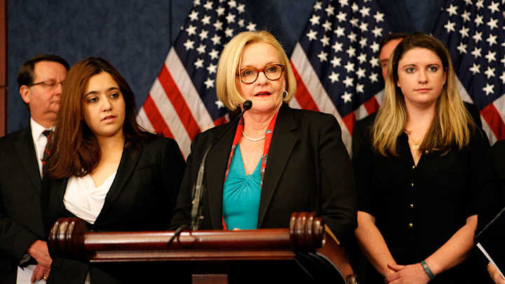 Senator calls for no special treatment for athletes in criminal cases