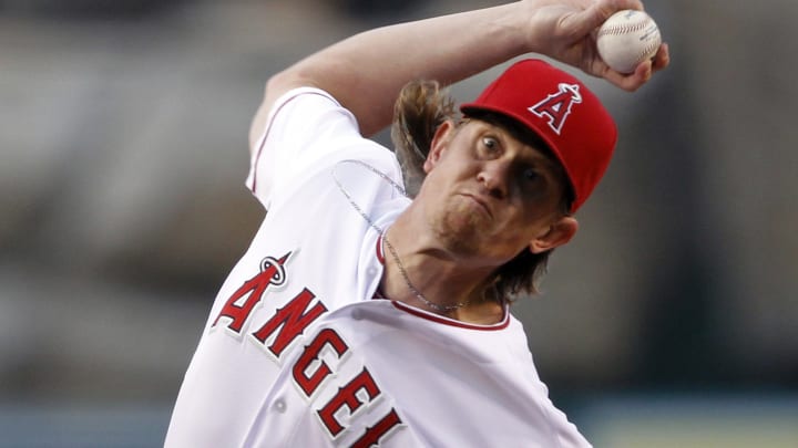 Jered Weaver pitches 6-hitter, Angels beat Astros 2-0