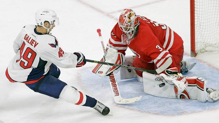 Carolina, goalie Lack agree to 2-year contract extension Carolina, goalie Lack agree to 2-year contract extension