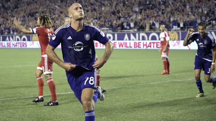 Aurelien Collin's 90th-minute header helps Orlando City tie Revolution 2–2