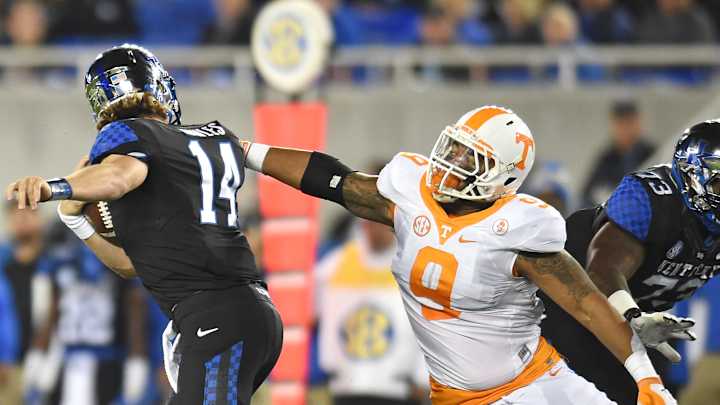 Tennessee's Barnett surging in second half of season again Tennessee's Barnett surging in second half of season again