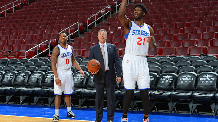 Watch: Injured Joel Embiid draws up play for Sixers against Heat