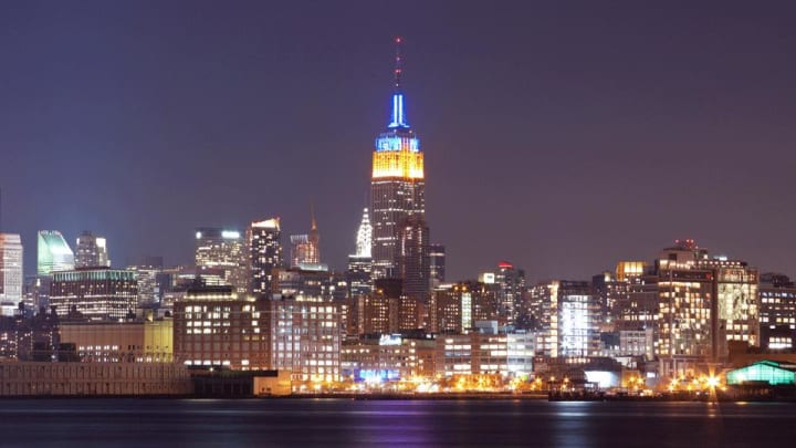 Empire State Building lit with NBA team colors on All-Star Friday