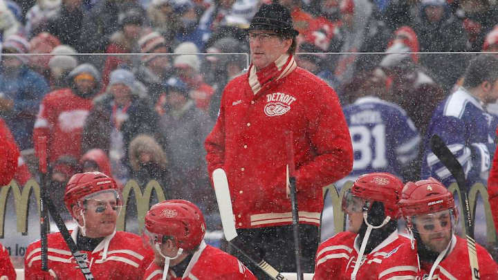 Red Wings’ player has custom Mike Babcock sheets made for teammate