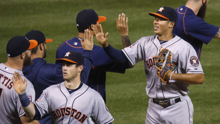 Carlos Correa homers, Astros hit 4 in 8-4 win over Rockies