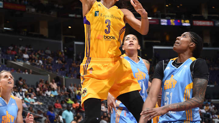 Parker's 21 points, 10 assists pace Sparks over Sky, 76-64