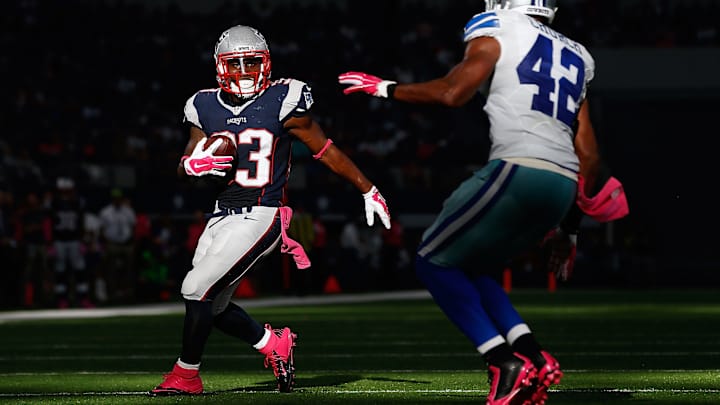 Report: Patriots RB Dion Lewis active vs. Dolphins