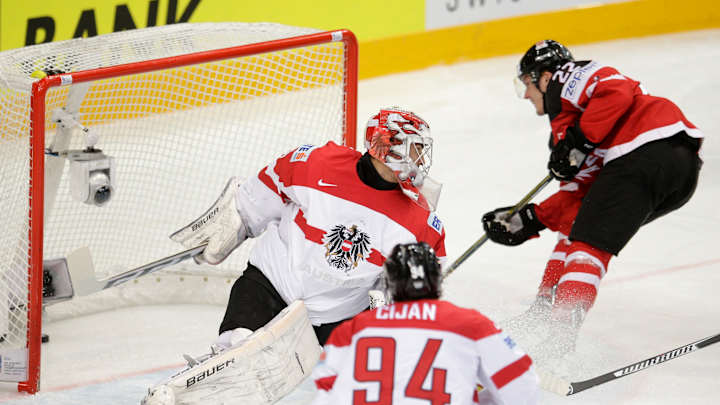 US tops Slovakia in OT at world championship