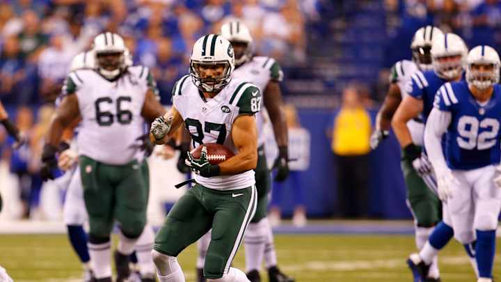 No practice for Jets' Decker; Revis, Ivory limited